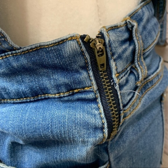 Wild Blue Denim Distressed Overall Bib Shorts - Picture 4 of 9